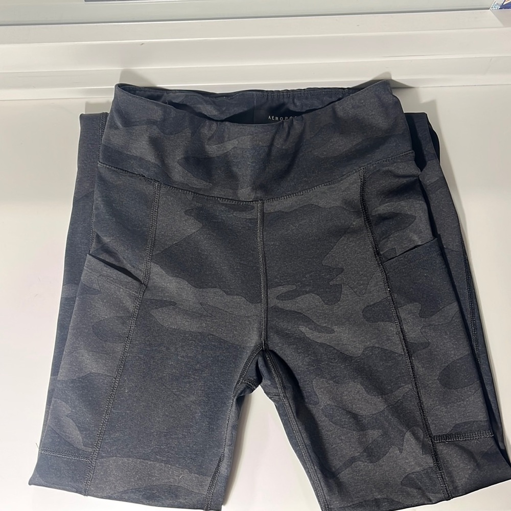 Aeropostale Camo leggings